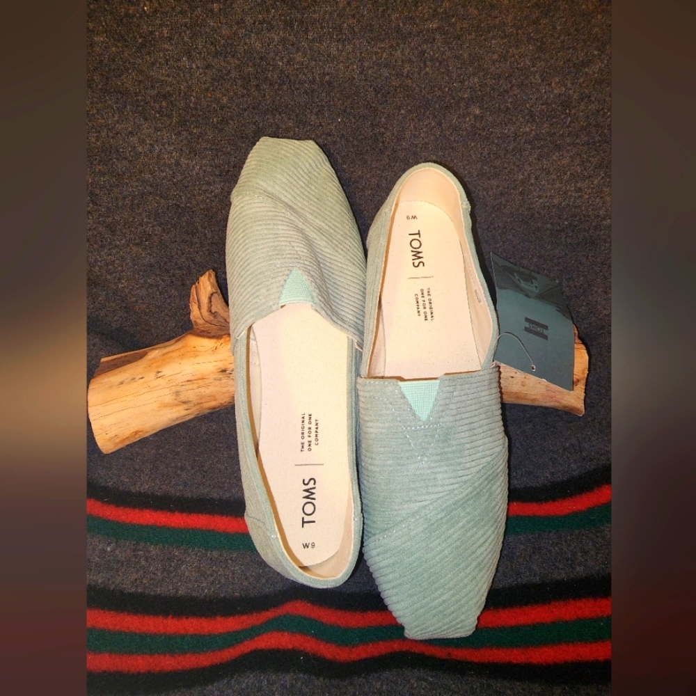 NWT Toms Baby Mint Cordouroy